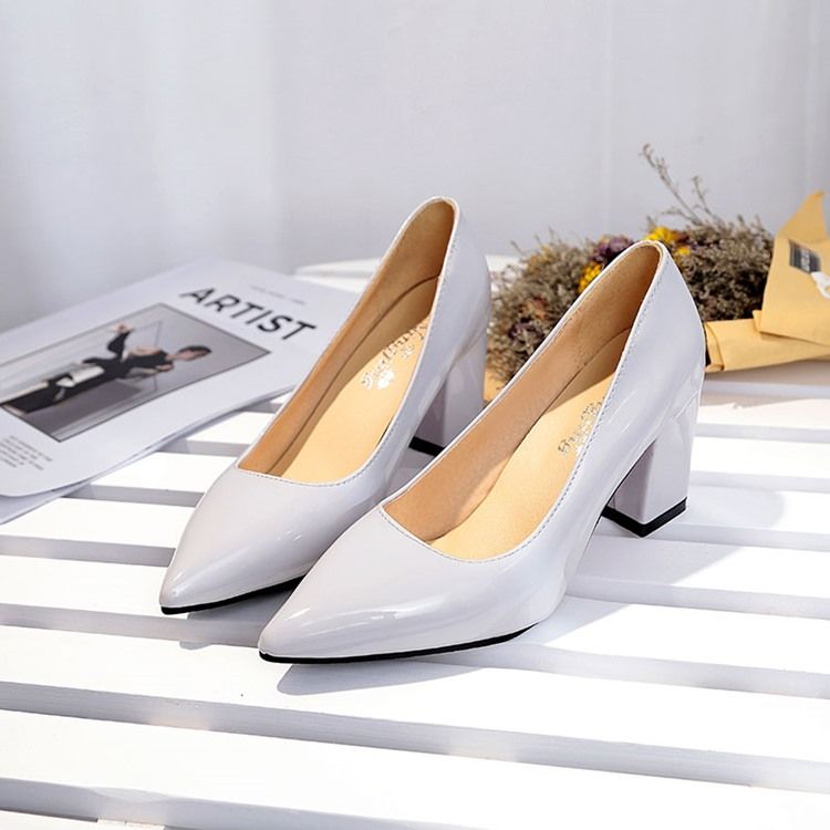 Professionella Spetsiga Tå Plain Chunky Pumps