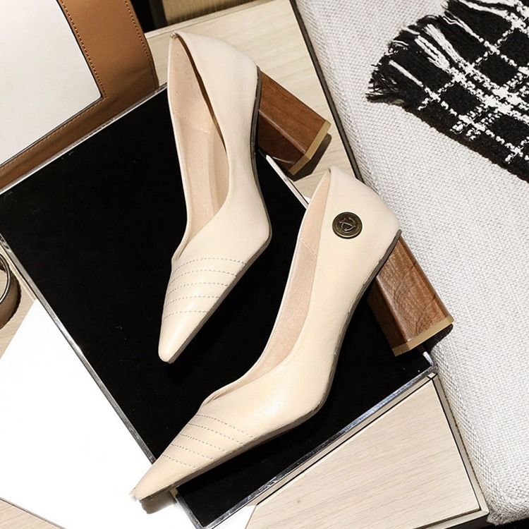 Tråd Chunky Heel Pointed Toe Pumps